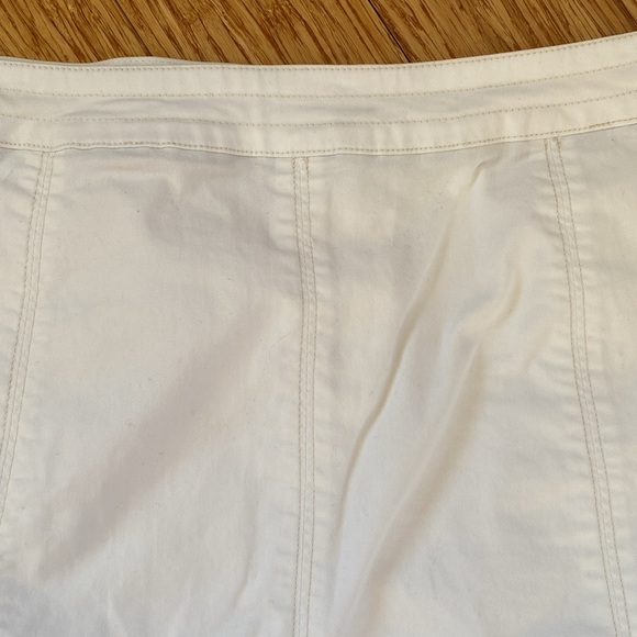 Boden white cotton mini skirt with front pockets - Picture 6 of 6